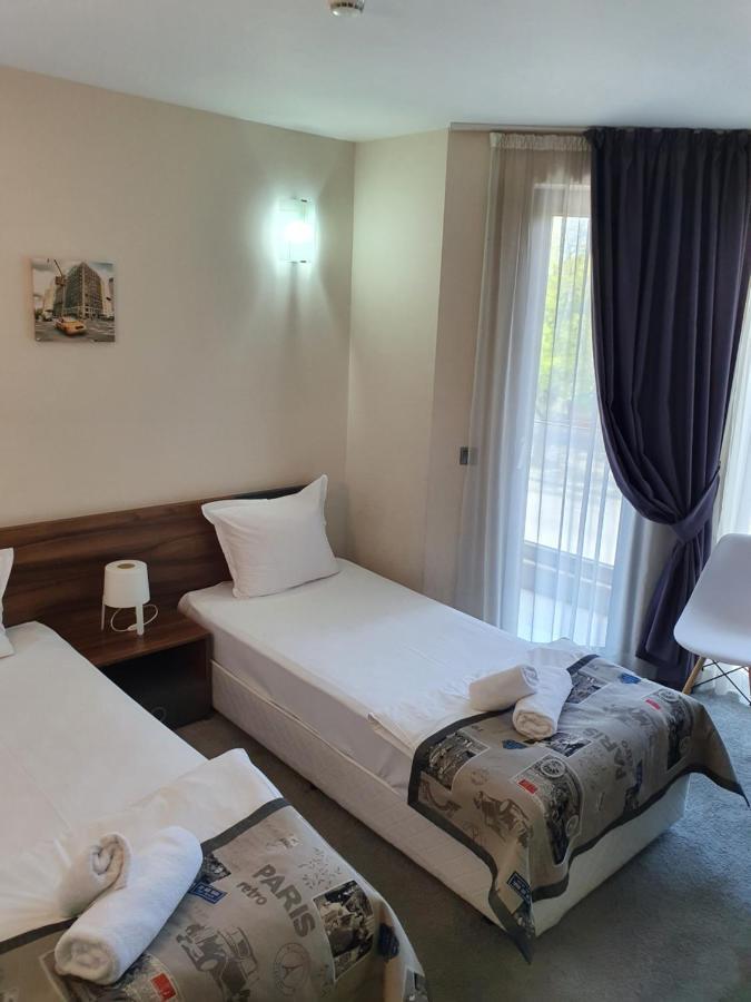 Family Hotel Novel City Burgas Екстер'єр фото