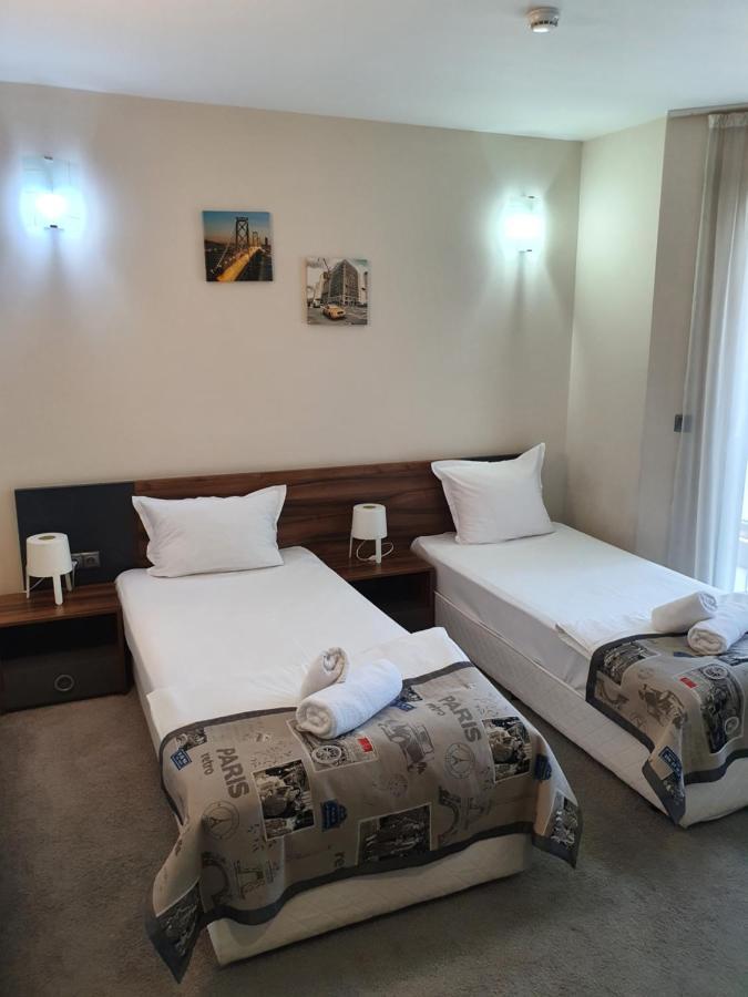Family Hotel Novel City Burgas Екстер'єр фото