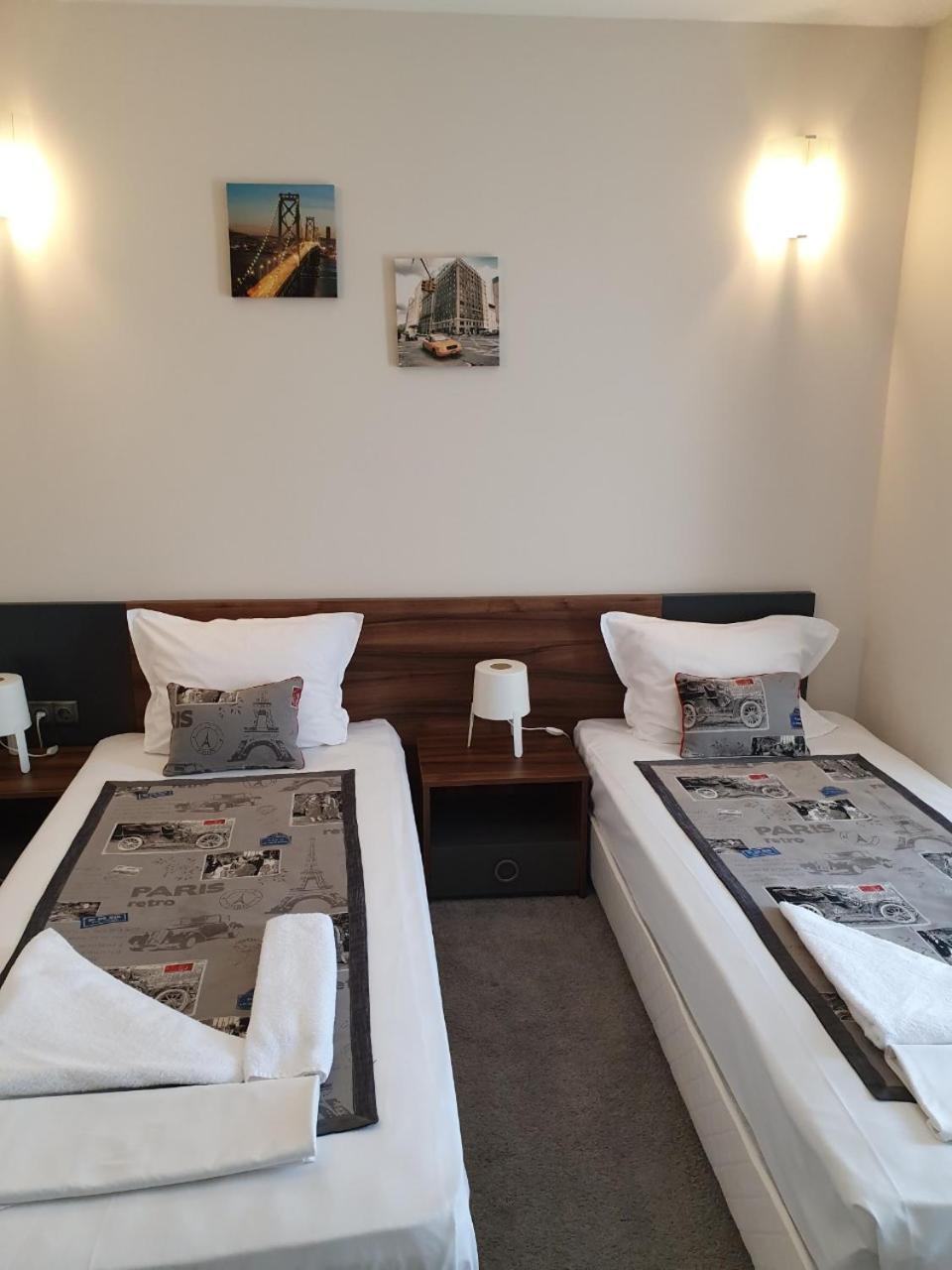 Family Hotel Novel City Burgas Номер фото