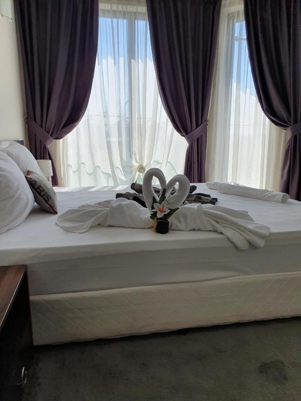 Family Hotel Novel City Burgas Номер фото