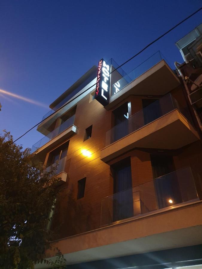 Family Hotel Novel City Burgas Екстер'єр фото